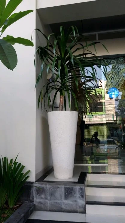 Pot Terrazzo Tipe Vas Glossy Tinggi 100cm Diameter 40cm - Image 2