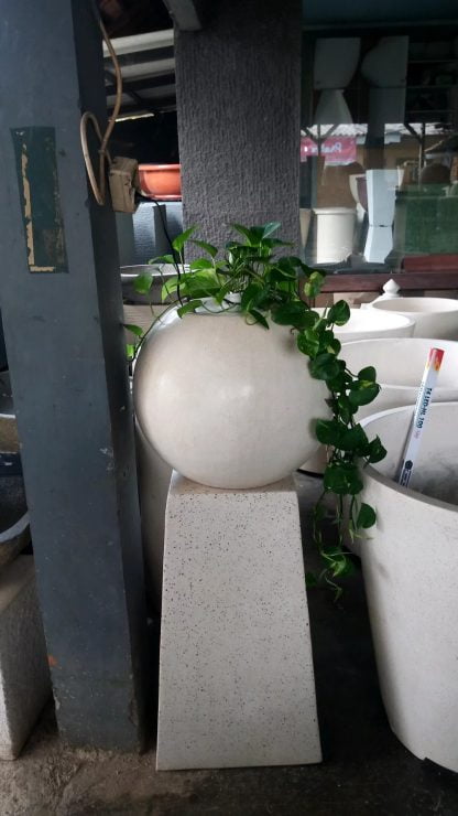 Pot Terrazzo Bola Kaki Piramid - Image 3