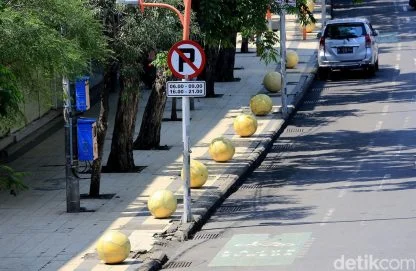 Bola Taman Bollard Pedestrian Trotoar Diameter 60cm - Image 2