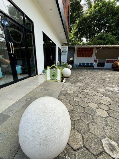 Bola Taman Pembatas Tanaman - Image 3
